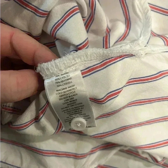 Beach Lunch Lounge Button Up Tank - Picture 6 of 6